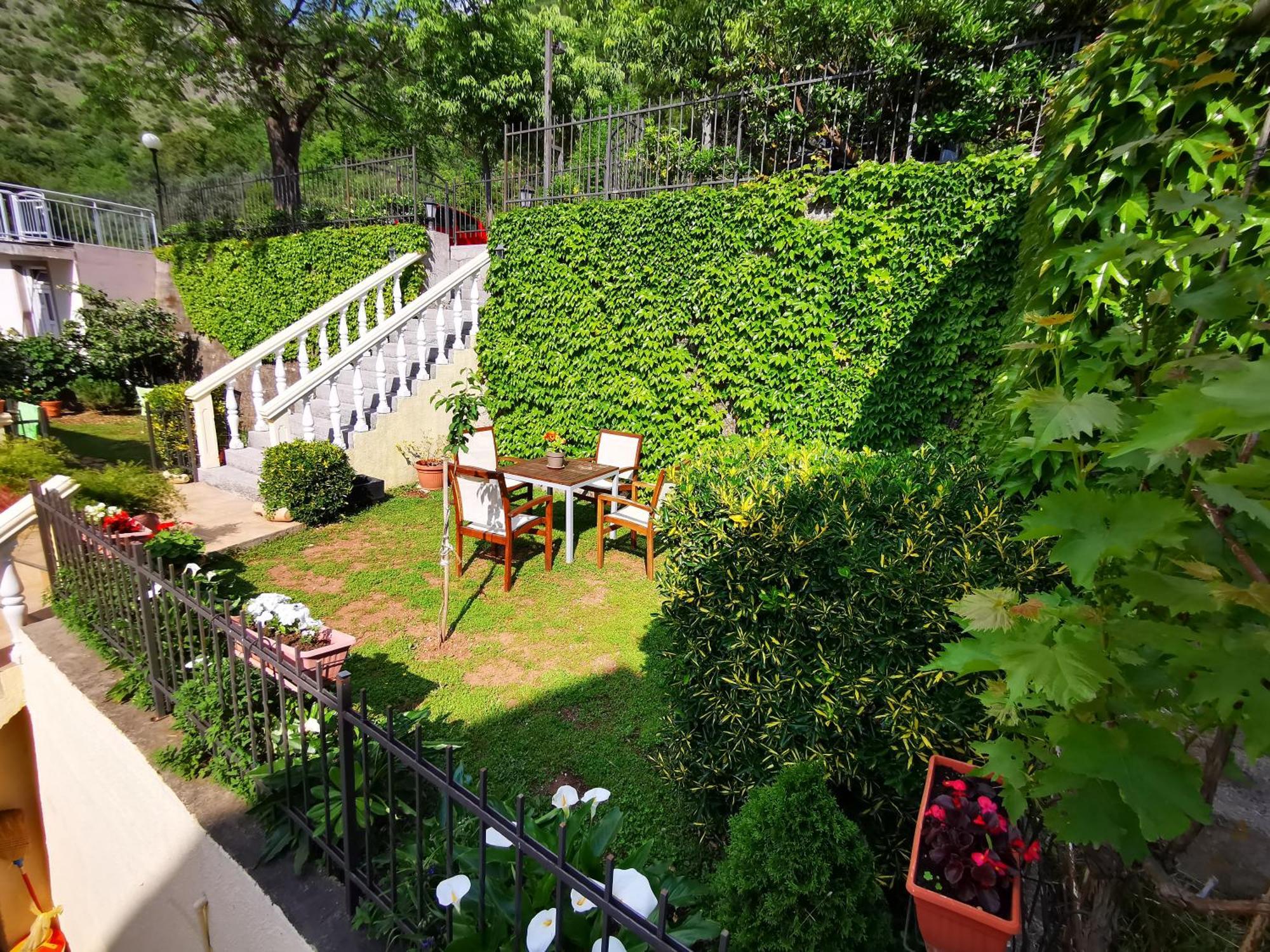 Apartments Vila Andja Sveti Stefan Phòng bức ảnh