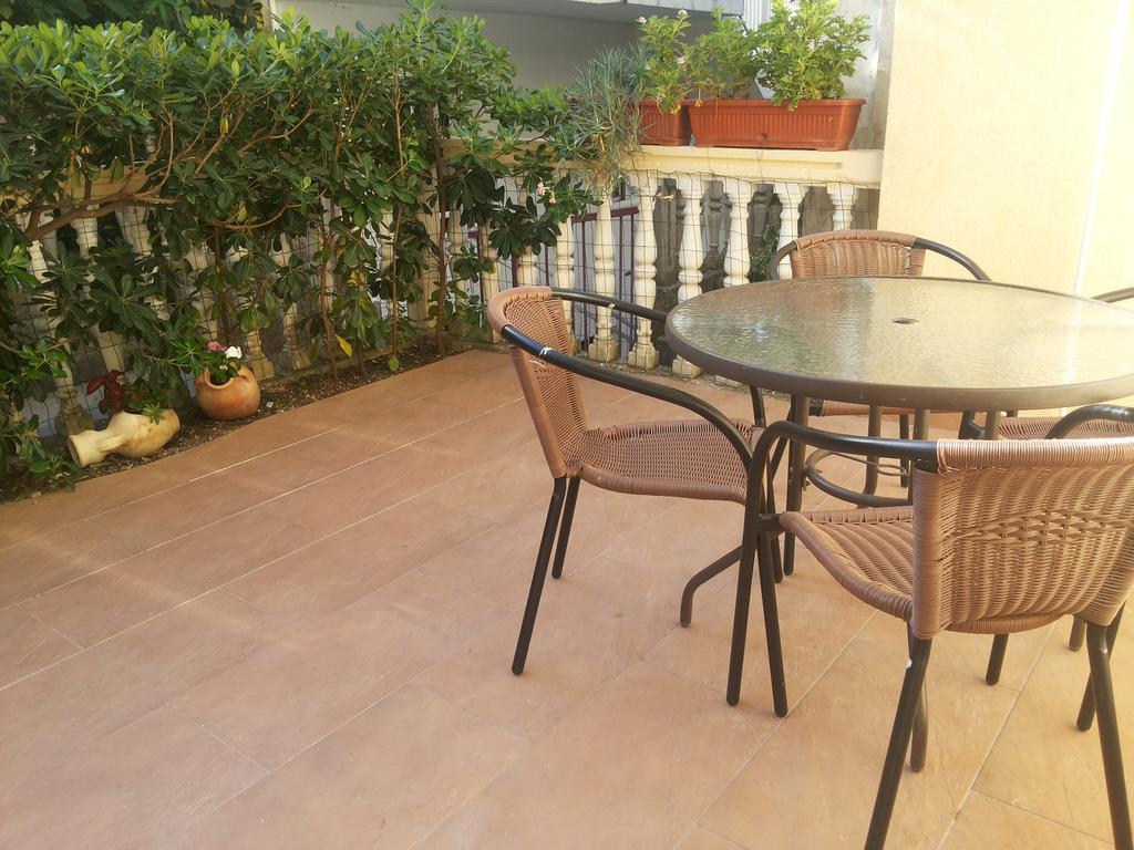 Apartments Vila Andja Sveti Stefan Ngoại thất bức ảnh