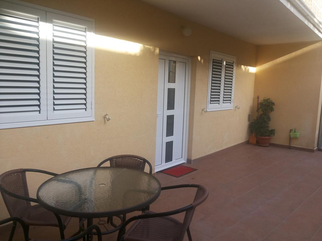 Apartments Vila Andja Sveti Stefan Phòng bức ảnh