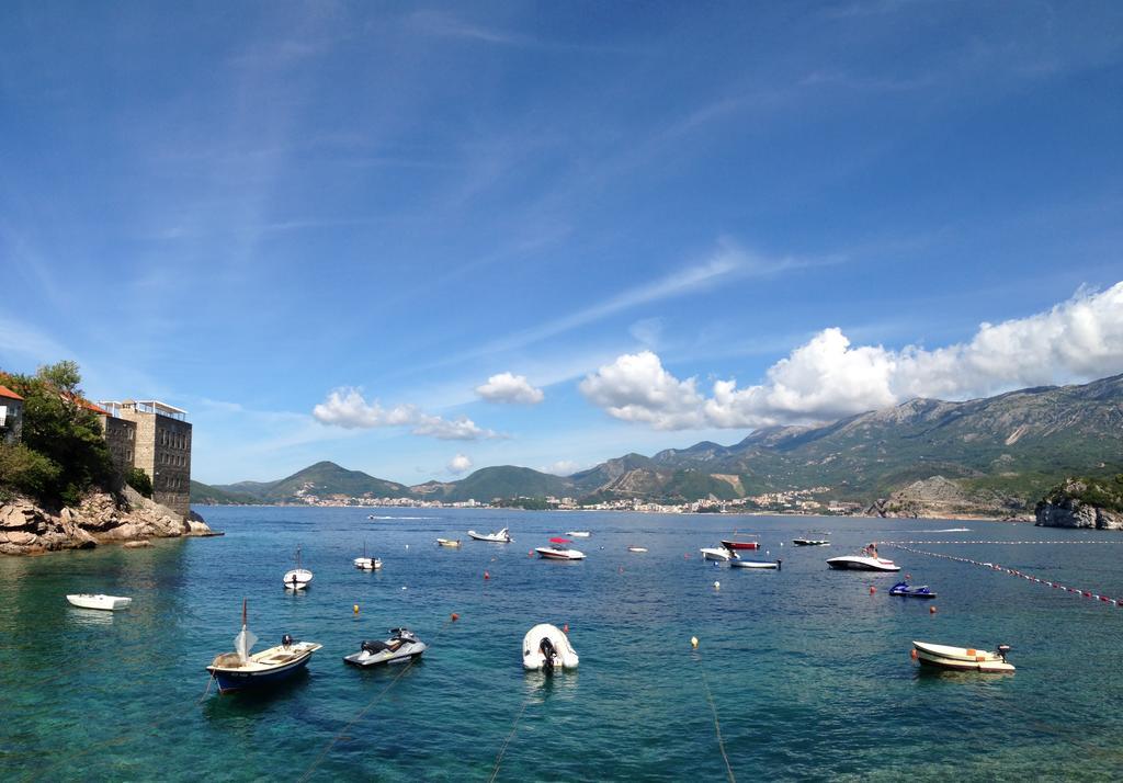 Apartments Vila Andja Sveti Stefan Ngoại thất bức ảnh